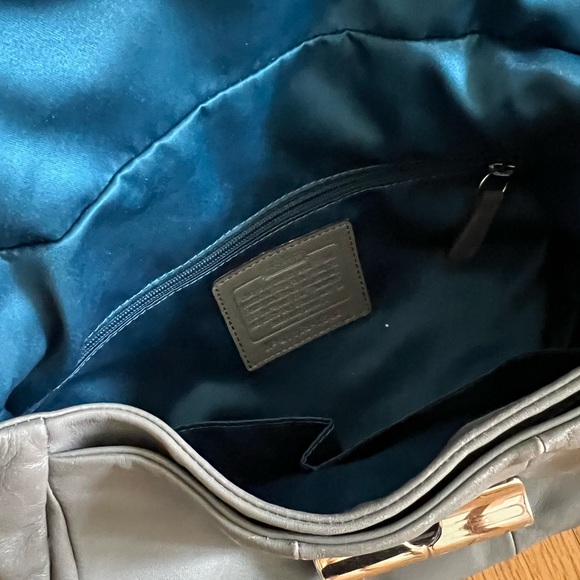 Gray Leather Coach Bag with decorative heart key ring - Picture 3 of 8